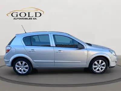 Opel Astra 1.8i 16V Enjoy — Berline fiable et économique, historique sans sinistre — Thumbnail 10
