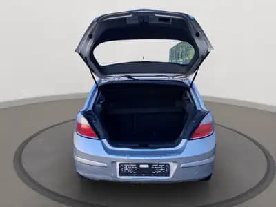 Opel Astra 1.8i 16V Enjoy — Berline fiable et économique, historique sans sinistre — Thumbnail 13