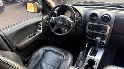 Jeep Cherokee 3.7 V6 Limited — SUV robuste, moteur V6 puissant, 185 000 km — Thumbnail 8