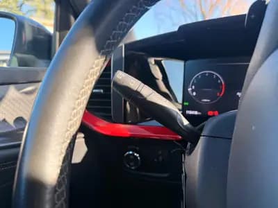 Opel Mokka 1.2 Turbo GS Line — SUV compact automatique, entretien suivi et sans sinistre — Miniature 17