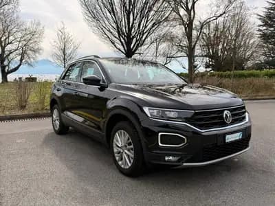 VW T-Roc 1.5 TSI EVO Advance DSG — SUV compact dynamique, 117'000 km, sans accident — side view