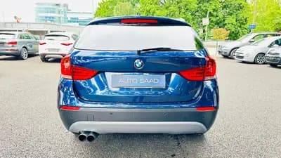 BMW X1 xDrive 20i Steptronic — SUV compact élégant, motorisation fiable et transmission automatique — interior