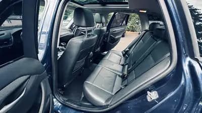 BMW X1 xDrive 20i Steptronic — SUV compact élégant, motorisation fiable et transmission automatique — Thumbnail 12