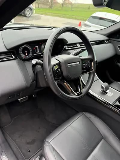 Range Rover Velar P400e – Hybride rechargeable haute performance avec 404 ch — Miniatur 8