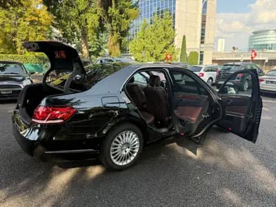 Mercedes-Benz E 300 Élégance 4Matic — Berline premium 252 ch, traction intégrale — Thumbnail 12