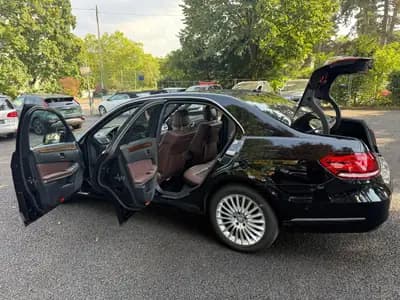 Mercedes-Benz E 300 Élégance 4Matic — Berline premium 252 ch, traction intégrale — Thumbnail 11