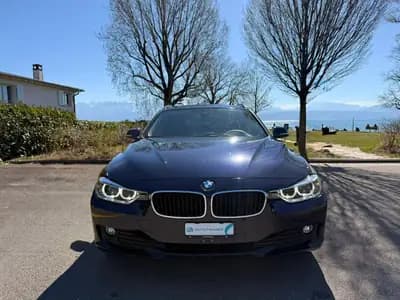 BMW 320d xDrive Touring — Break diesel performant, 166 000 km, traction intégrale — rear view