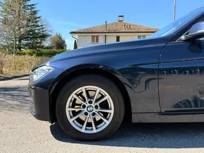 BMW 320d xDrive Touring — Break diesel performant, 166 000 km, traction intégrale — dashboard