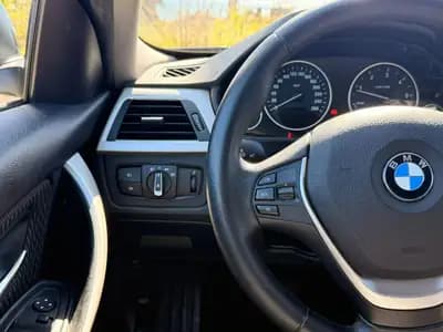 BMW 320d xDrive Touring — Break diesel performant, 166 000 km, traction intégrale — Thumbnail 16