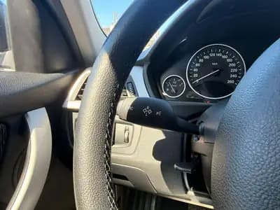 BMW 320d xDrive Touring — Break diesel performant, 166 000 km, traction intégrale — Thumbnail 18