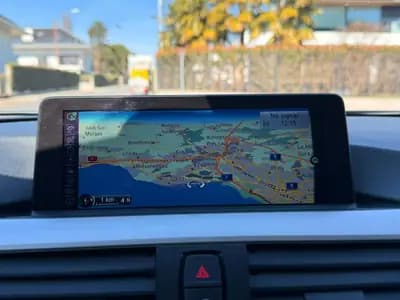 BMW 320d xDrive Touring — Break diesel performant, 166 000 km, traction intégrale — Thumbnail 24