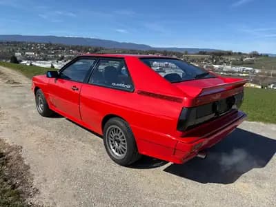 Audi Quattro Turbo 1983 - Légende restaurée de la traction intégrale — side view