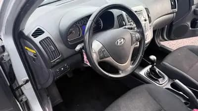 Hyundai i30 Wagon 1.6 CRDi — Monospace diesel économique, 195 000 km, sans sinistre — Miniature 11