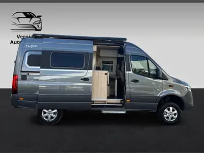 Mercedes-Benz Sprinter Microlinner Yucon 2024 — Camping-car intégral, très faible kilométrage — Miniatura 8