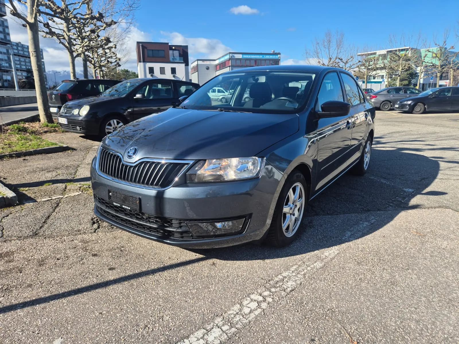Skoda Rapid 1.4 TSI Active DSG — Berline dynamique, entretien économique