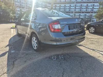 Skoda Rapid 1.4 TSI Active DSG — Berline dynamique, entretien économique — Thumbnail 9