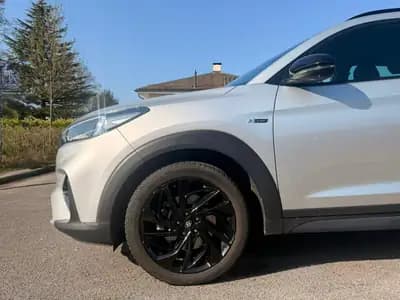 Hyundai Tucson 1.6 TGDI N-Line 4WD — SUV premium avec moteur turbo et transmission DCT — Innenraum