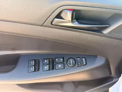 Hyundai Tucson 1.6 TGDI N-Line 4WD — SUV premium avec moteur turbo et transmission DCT — Miniatur 27