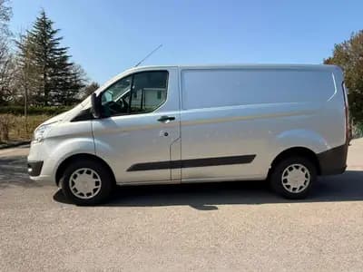 Ford Transit Custom Van 290 L1H1 — Utilitaire fiable diesel, 102'000 km, sièges ventilés — rear view