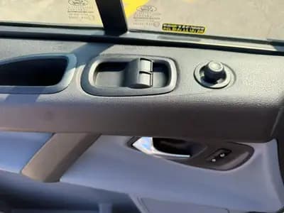 Ford Transit Custom Van 290 L1H1 — Utilitaire fiable diesel, 102'000 km, sièges ventilés — Thumbnail 24