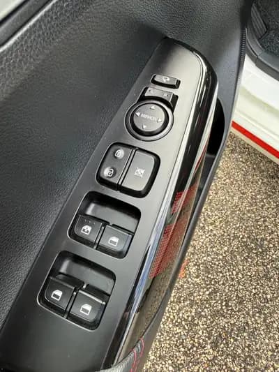 Kia Picanto GT-Line 2017 : Citadine automatique comme neuve — Thumbnail 7