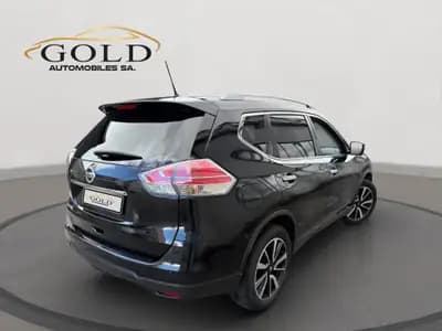 Nissan X-Trail 2.0 dCi N-Connecta — SUV 7 places, 4x4 intégral, expertisé sans accident — side view