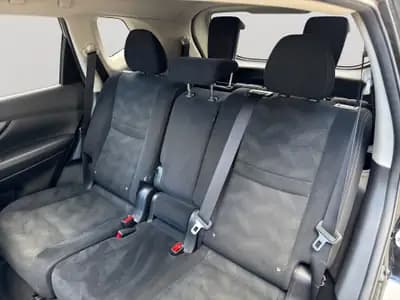 Nissan X-Trail 2.0 dCi N-Connecta — SUV 7 places, 4x4 intégral, expertisé sans accident — interior