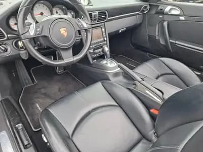 Porsche 911 Cabrio Carrera 4S PDK — Cabriolet légendaire, échappement sport et full équipé — detail