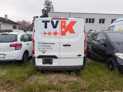 Ford Transit Custom Van 290 L1H1 — Utilitaire diesel automatique, moteur à réviser — interior