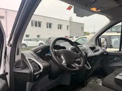 Ford Transit Custom Van 290 L1H1 — Utilitaire diesel automatique, moteur à réviser — dashboard