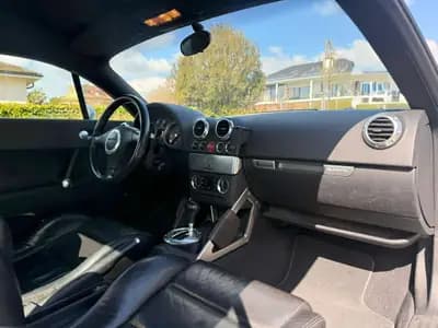 Audi TT Coupé 3.2 quattro — Sportive iconique, 250 ch et transmission automatique — Thumbnail 13