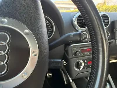 Audi TT Coupé 3.2 quattro — Sportive iconique, 250 ch et transmission automatique — Thumbnail 18