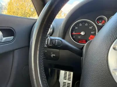 Audi TT Coupé 3.2 quattro — Sportive iconique, 250 ch et transmission automatique — Thumbnail 17