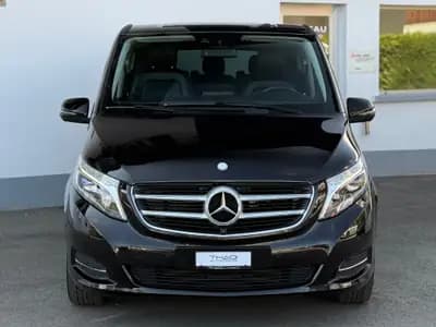 Mercedes-Benz V 250 d Avantgarde — Monospace 8 places, 4Matic, entretien suivi — side view