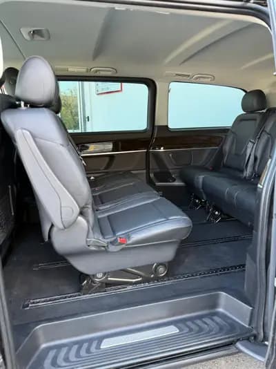 Mercedes-Benz V 250 d Avantgarde — Monospace 8 places, 4Matic, entretien suivi — Thumbnail 18