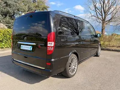 Mercedes-Benz Viano 3.0 CDI — Monospace 8 places, motorisation robuste et équipements premium — Miniatura 7
