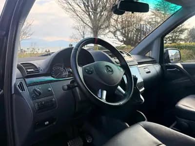 Mercedes-Benz Viano 3.0 CDI — Monospace 8 places, motorisation robuste et équipements premium — Miniatura 11