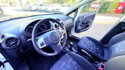 Opel Corsa 1.4 TP Color Edition — Citadine fiable, boîte automatique, 43 000 km — Thumbnail 9