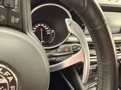 Alfa Romeo Stelvio 2.0 Veloce Q4 — SUV sportif Black Edition, 280 ch, faible kilométrage — Miniature 18