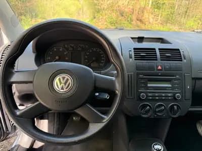 VW Polo 1.4 16V Comfortline 2006 – Citadine fiable et économique — side view