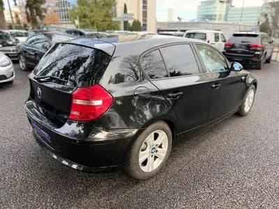 BMW 118i Steptronic — Berline compacte automatique, moteur 1995 cc fiable — interior