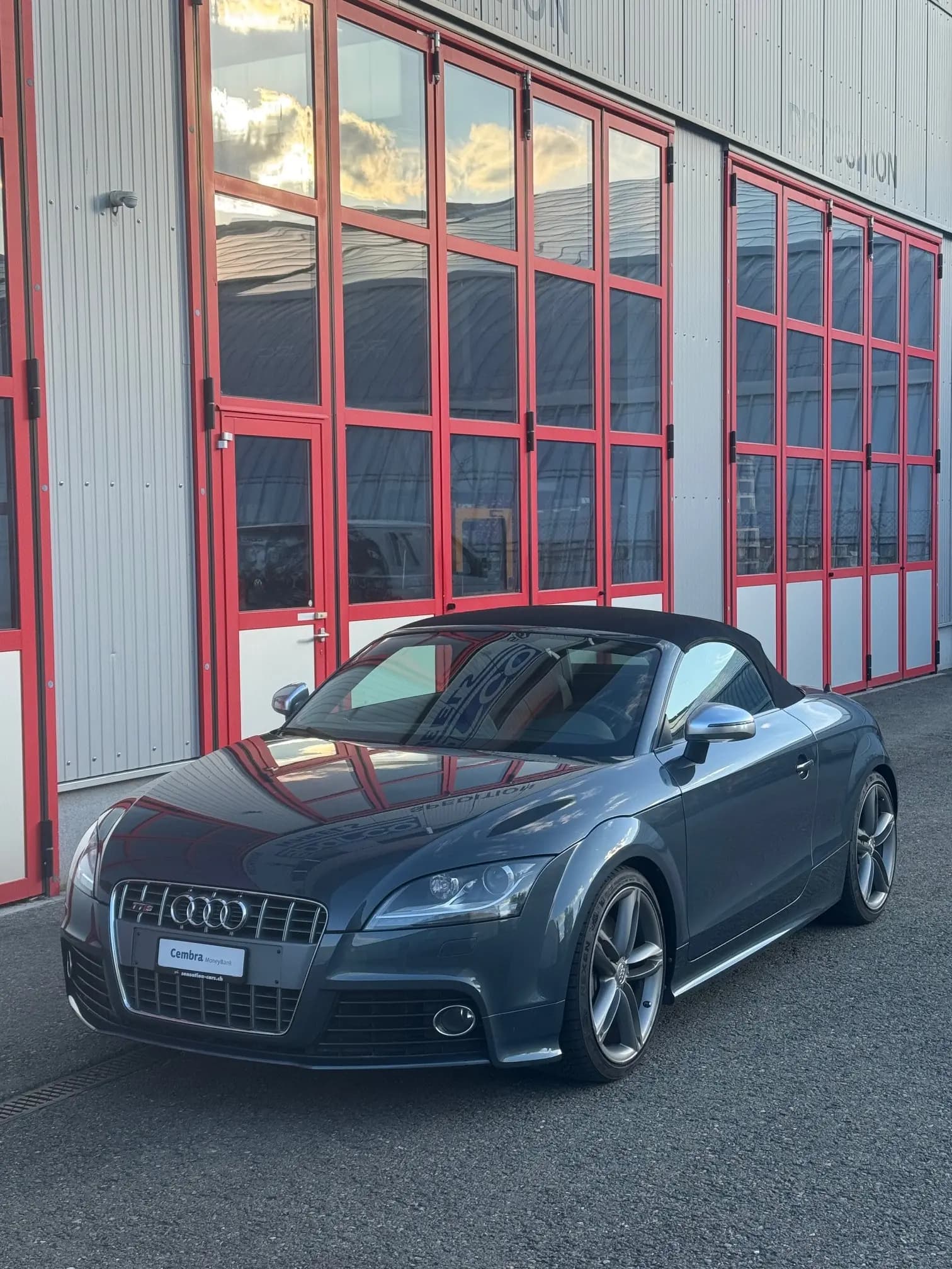 Audi TTS Roadster 2.0 TFSI Quattro 2009 — Cabriolet sportif, sans accident, service à jour