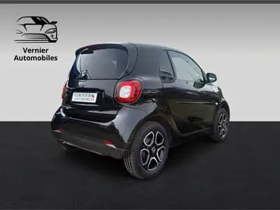 SMART FORTWO 2016 — Citadine compacte automatique, très bon état et garantie 12 mois — interior