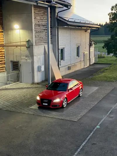 Audi A4 Limousine 2.0 TDI — Berline élégante S-Line, état impeccable — Thumbnail 12