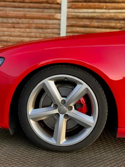 Audi A4 Limousine 2.0 TDI — Berline élégante S-Line, état impeccable — Thumbnail 11