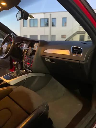 Audi A4 Limousine 2.0 TDI — Berline élégante S-Line, état impeccable — Thumbnail 16
