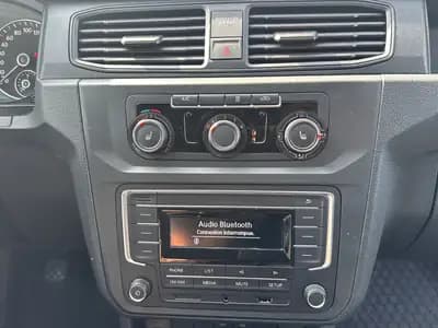 VW Caddy 2020 — Utilitaire compact fiable, excellent état avec garantie — Thumbnail 14