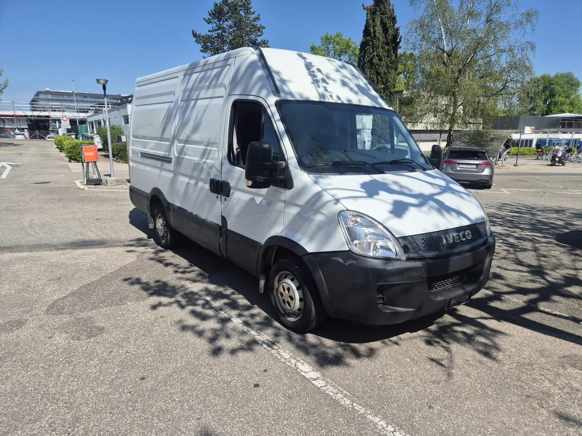 Iveco Ecodaily 2010 occasion Le Lignon — 3