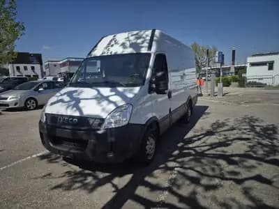 IVECO EcoDaily 35 C 13 V — Utilitaire diesel fiable, 151 000 km, sans sinistre — exterior view