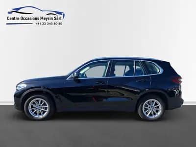 BMW X5 xDrive 48V 40i — SUV Premium hybride 333ch, première main suisse — side view